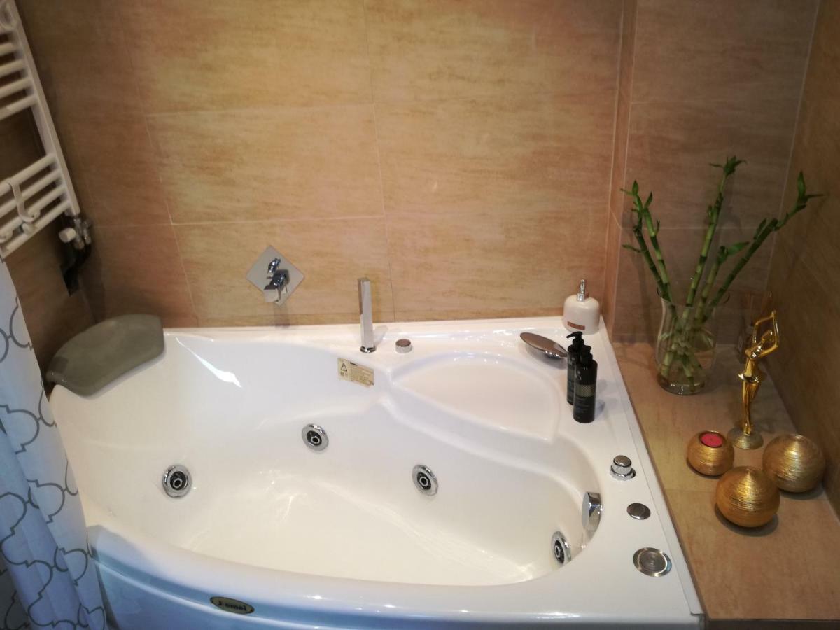 Maria'S House Apartment Athens Ngoại thất bức ảnh